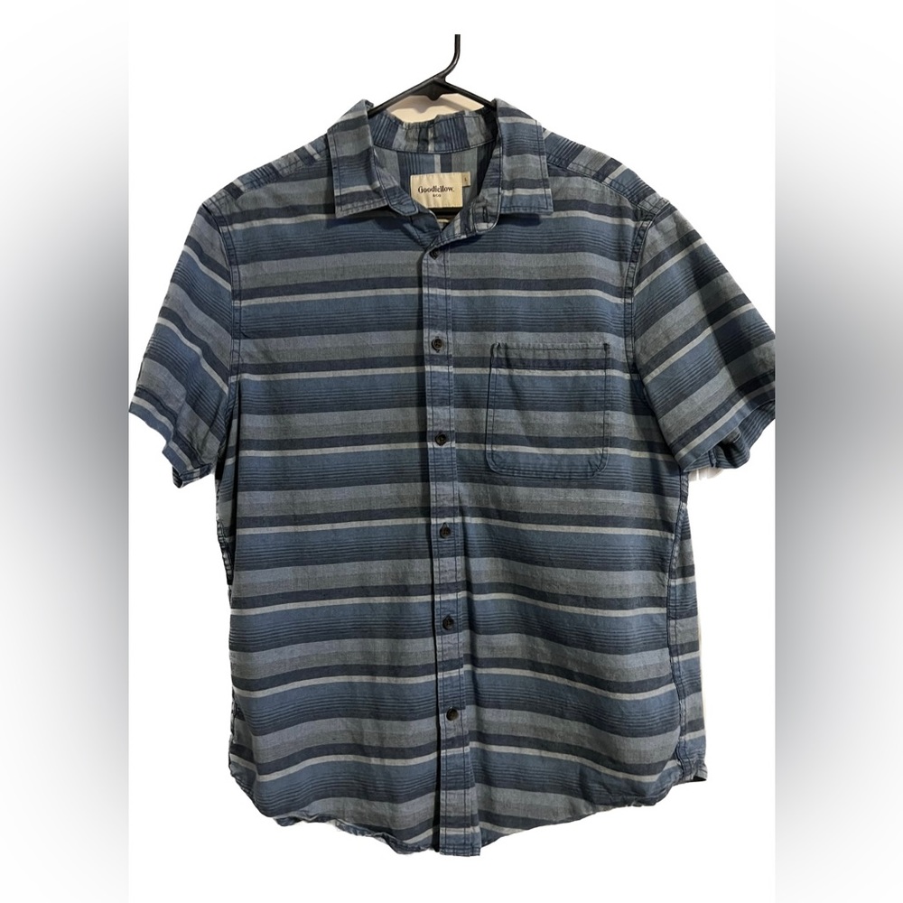 Goodfellow & Co. button up Short Sleeve Striped Shirt Size L